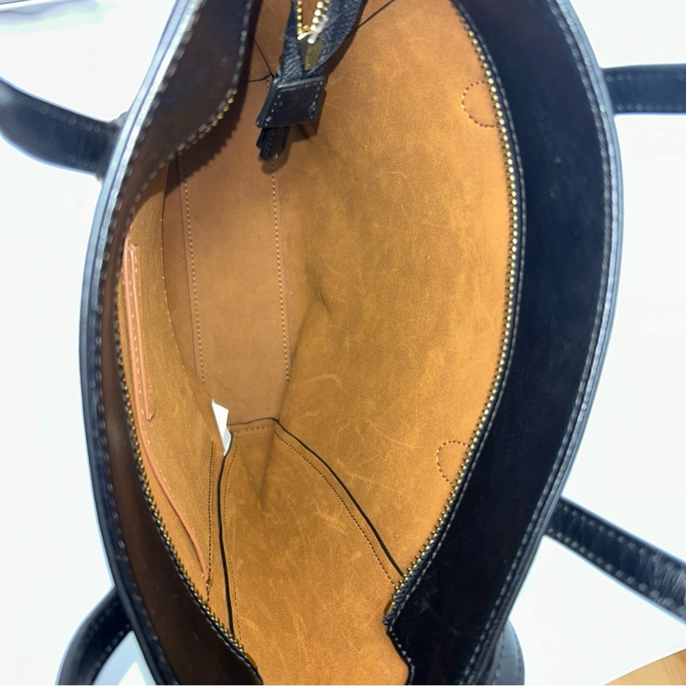 Banana Republic Black Crossbody Bag - Picture 7 of 9